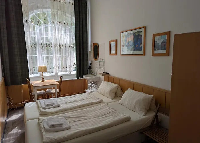 Hotel Pension Waizenegger Am Kurfuerstendamm