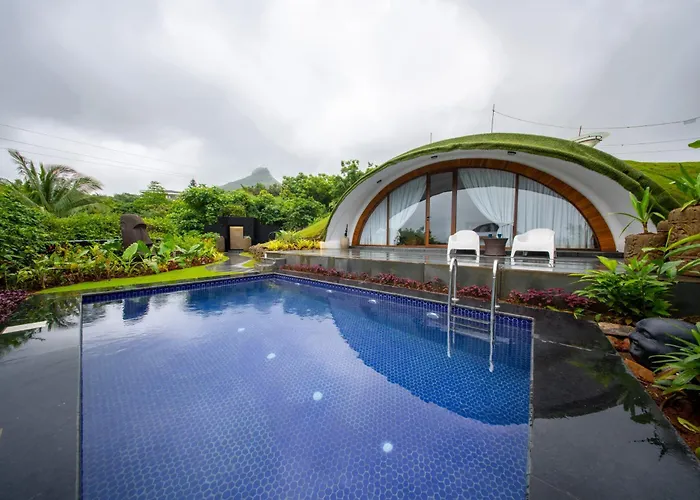 Luxury hotel only: Resort Amanzi