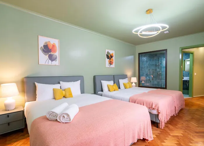 Cascais Cosy Home - Rooms With Private Bathroom