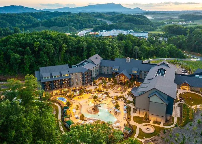 Family Friendly Hotels Dollywood'S Heartsong Lodge & Resort