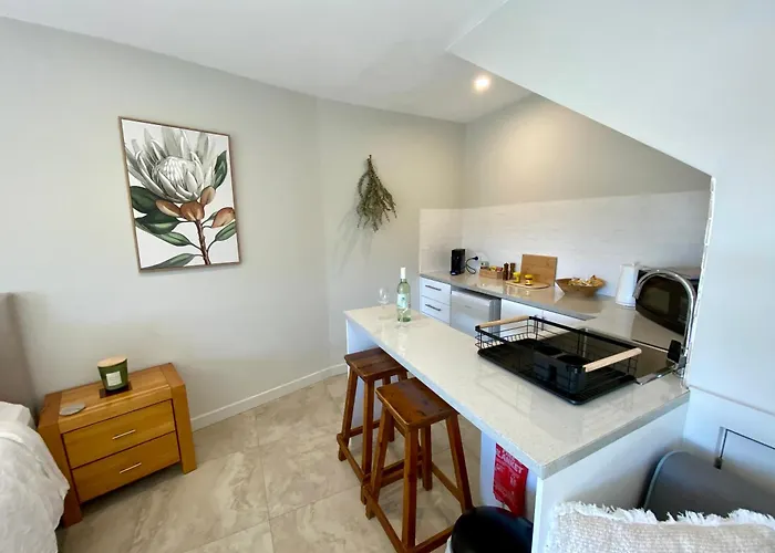 Hills View Studio Kiama Heights