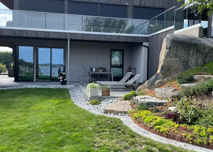 Beautiful Villa Close To The Sea
