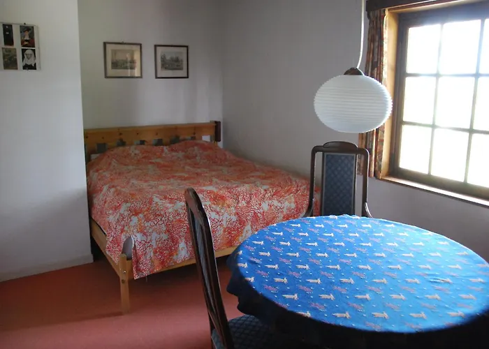 Large Hunting Lodge With Enormous Beautiful Garden