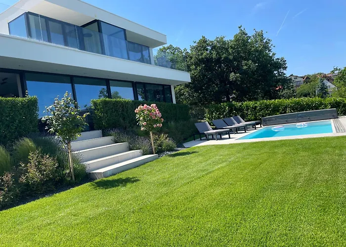 Kisfaludy Residence