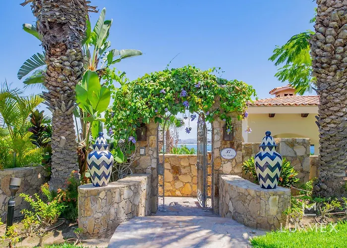 Amazing 5Bd Villa Del Mar Villa With Full Staff And Steps From The Beach