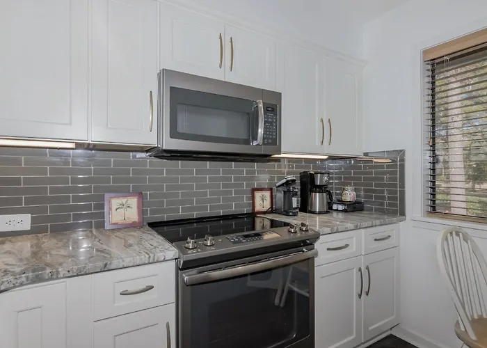 Exquisite 3 Bedroom, 3 Bath Villa - 19E West Hyde Park - Kingston Plantation Villa