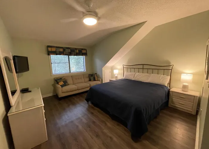 Exquisite 3 Bedroom, 3 Bath Villa - 19E West Hyde Park - Kingston Plantation Villa