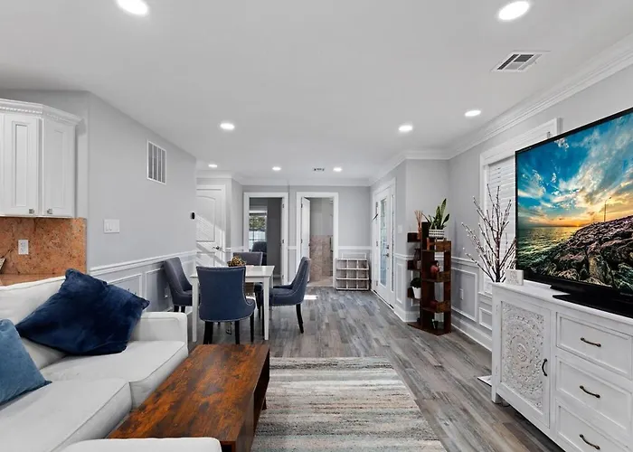 5 Bedroom New House In The Crest