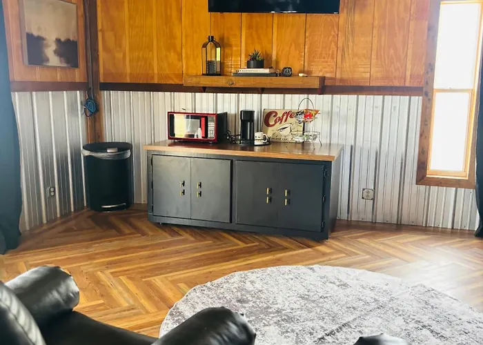 Garrison Airport Guest-Suite