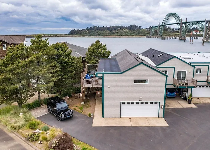 Amazing Beachfront Villa In Newport, Oregon
