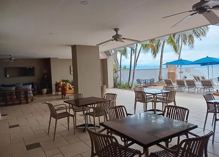 Banderas Suites