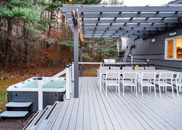 Catskill Mntn Escape 5 Bedroom 3 Bath Villa Hot Tub Fire Pit Best Group Stay