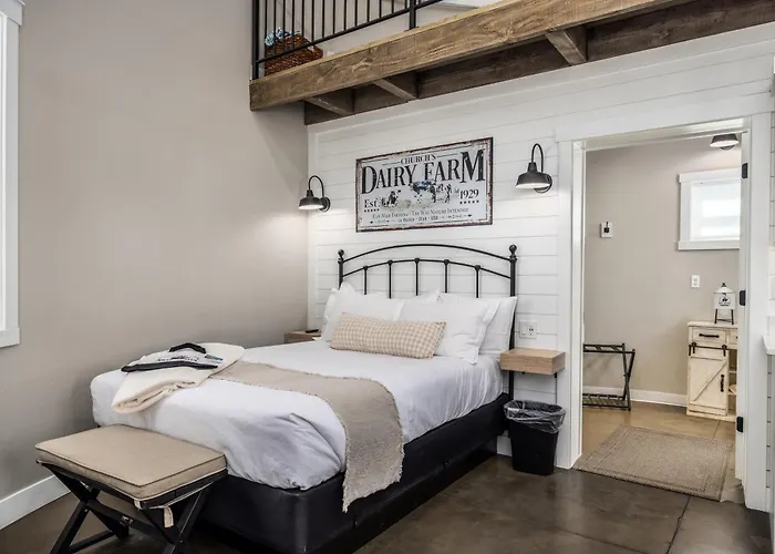 Honeymoon Silo Suite/ Walk To Zion Hot Springs