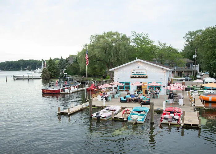 B&B only: Maplewood Hotel