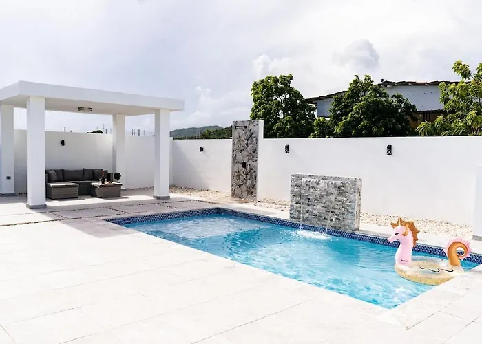 La Vecchia Village Spacious Private Pool Area