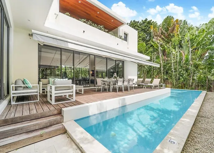 Modern Villa Heated Pool Gated Island