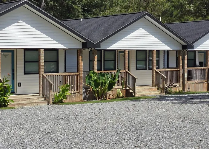 Country Cottage - B