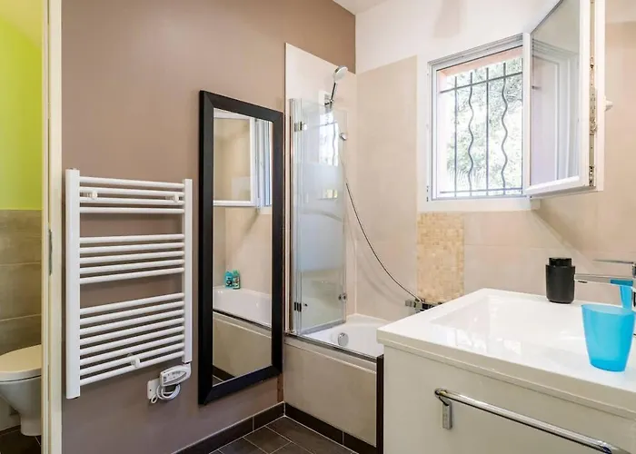 Chambre Avec Entree Independante-Jardin Prive- 200M Des Plages