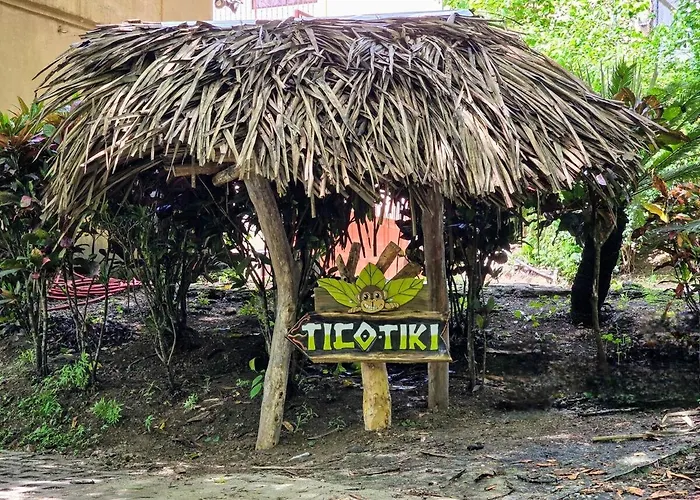 Tico Tiki Vacation Villa - Epic View & Pool, 5 Minute Walk To Beach!