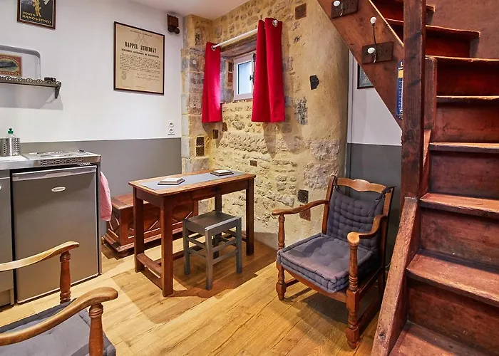 La Plus Petite Maison De France Bayeux