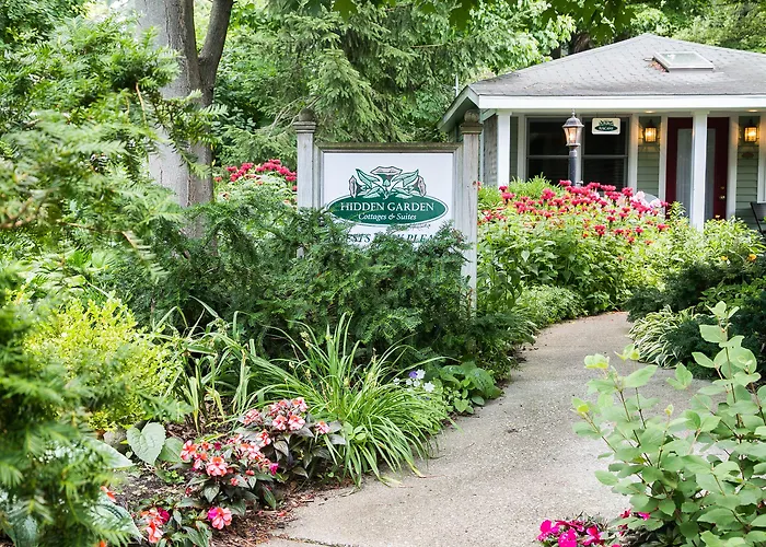 B&B only: Hidden Garden Cottages & Suites