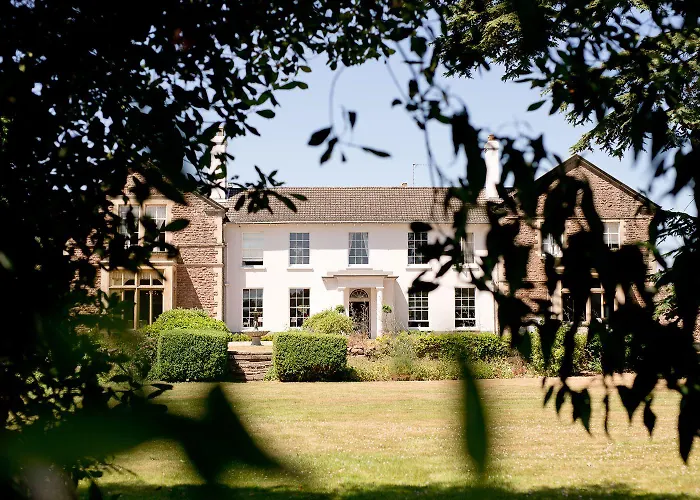 Glewstone Court Country House