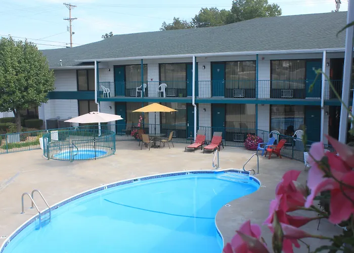Ozark Valley Inn