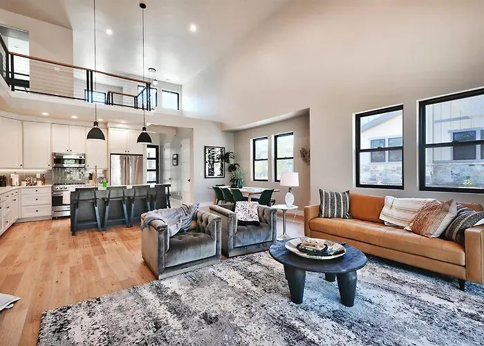 Luxury Jordanelle New Home, 5 Mins To Deer Valley