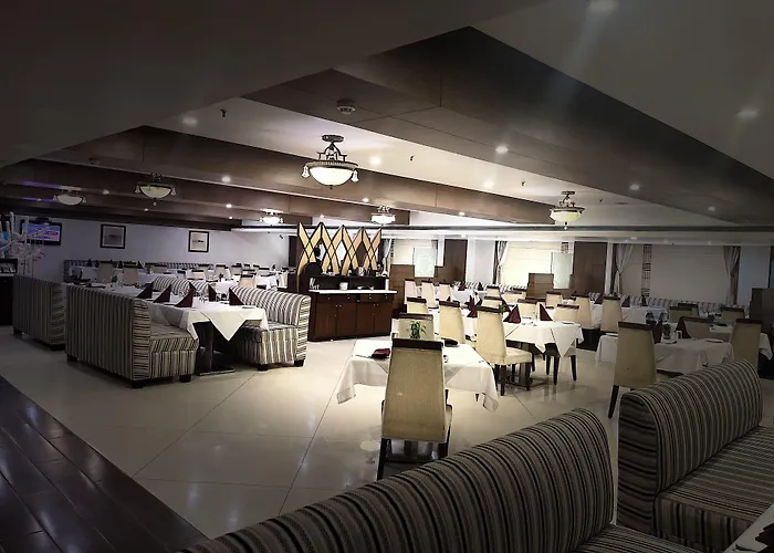Luxury hotel only: The Ocean Pearl