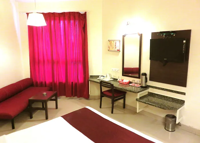 Hotel Ashish Plaza