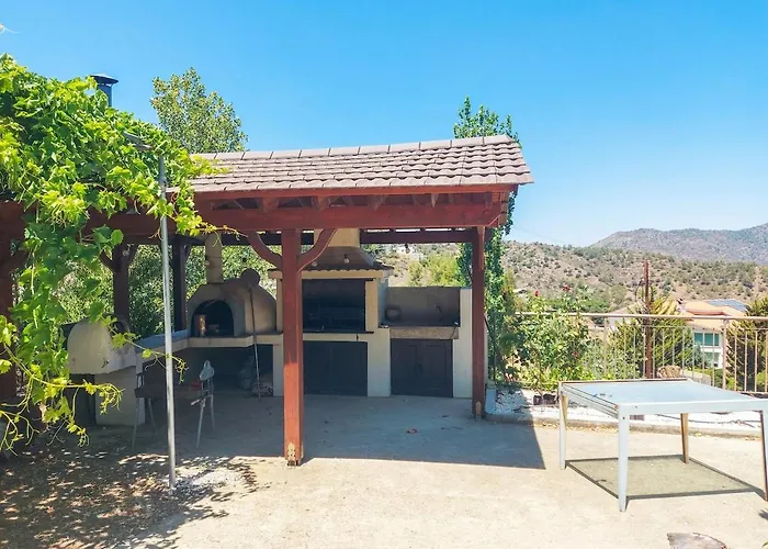 Orama Mountain Villa Farmakas