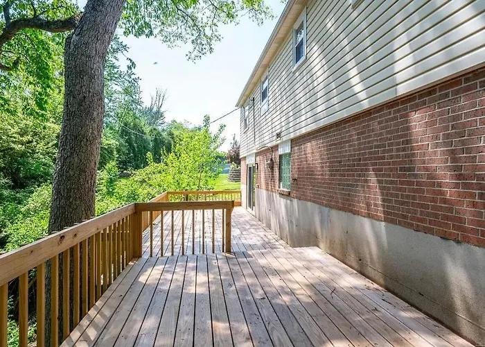 Gorgeous Timberwood 3Bedr 3Bath With Basement 4 Beds