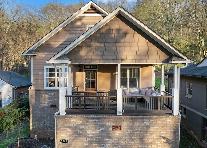 Iris Manor Luxury Modern Stay Near Uab