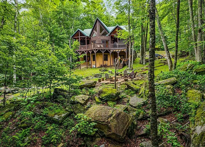 Creekside Log Cabin With Hot Tub & Arcade Games