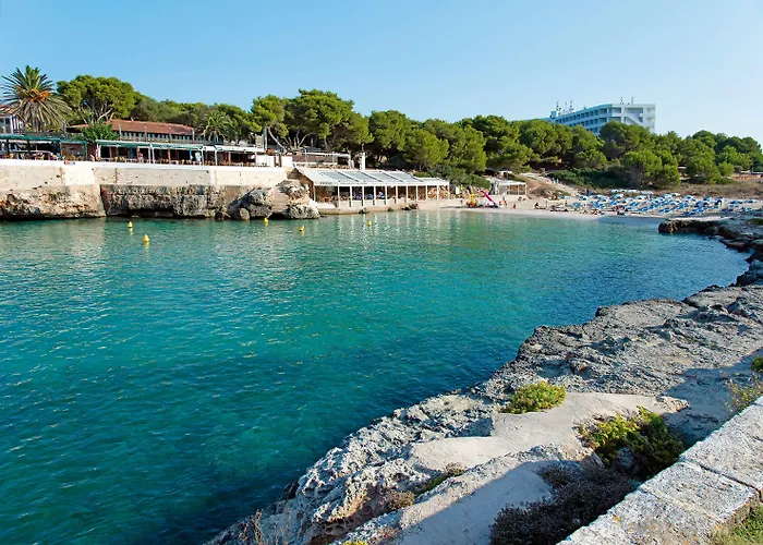 s Cala Blanca