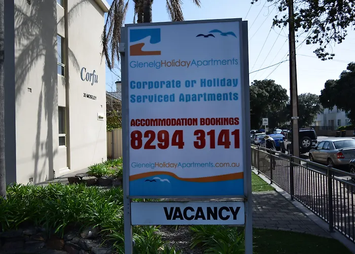 Glenelg Holiday s - Corfu 200 Meters To The Beach Free Parking