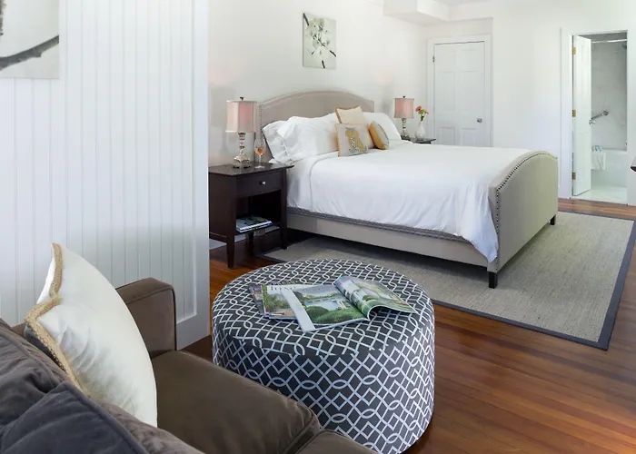 West Neck Guesthouse