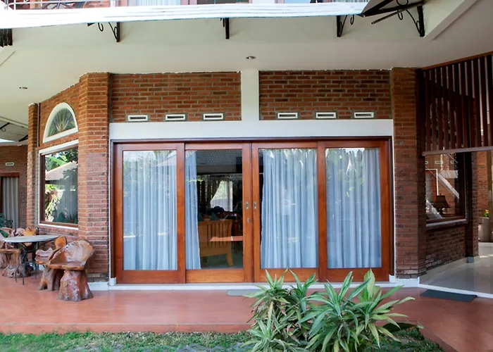 Reddoorz Plus Near Dago Pakar