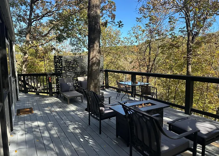 Henry Hollow Retreat Terrace