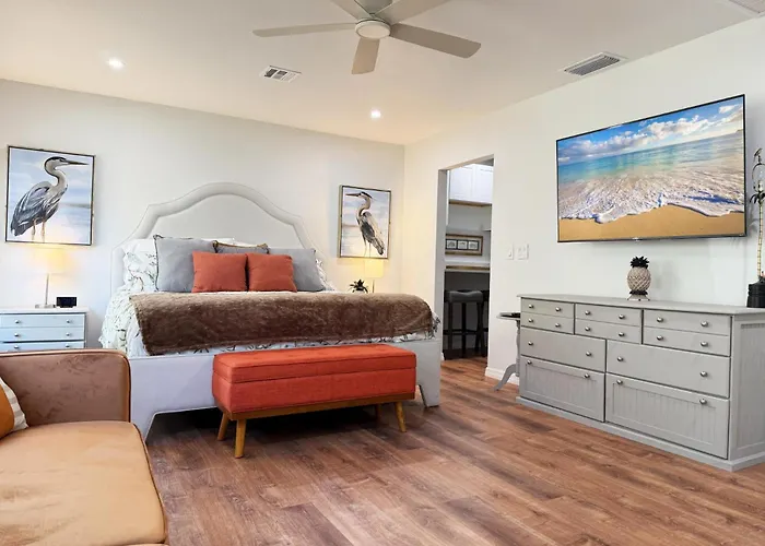 Boat & Billiards - 2Br By Stump Pass Marina