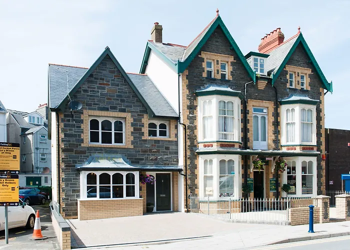 Maes Bach Boutique Guest House Town Centre