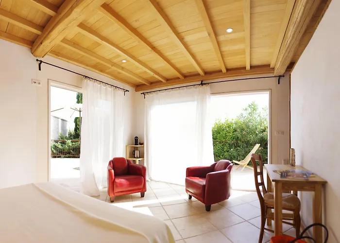 Les Carriers "Maison D'Hotes"
