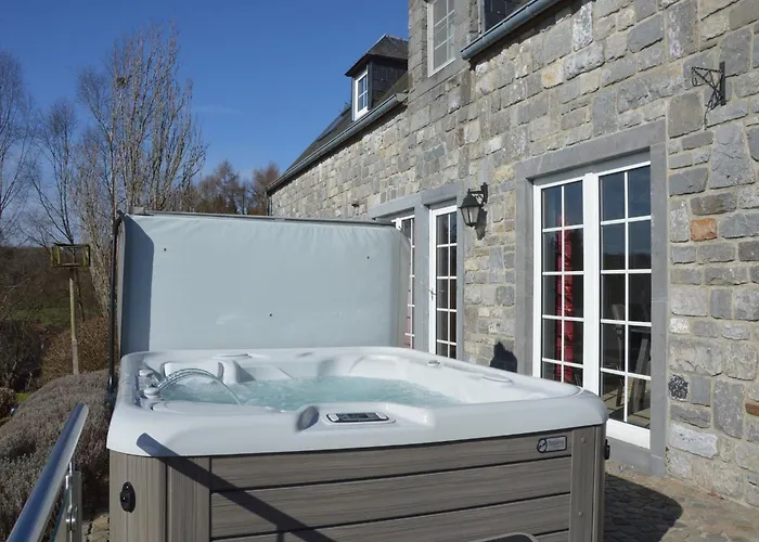 Luxurious Villa With Pool In The Ardennes