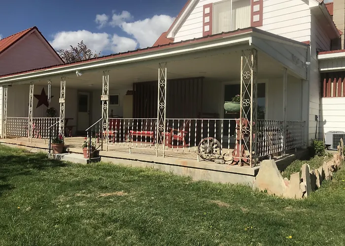Cowboy Country Inn