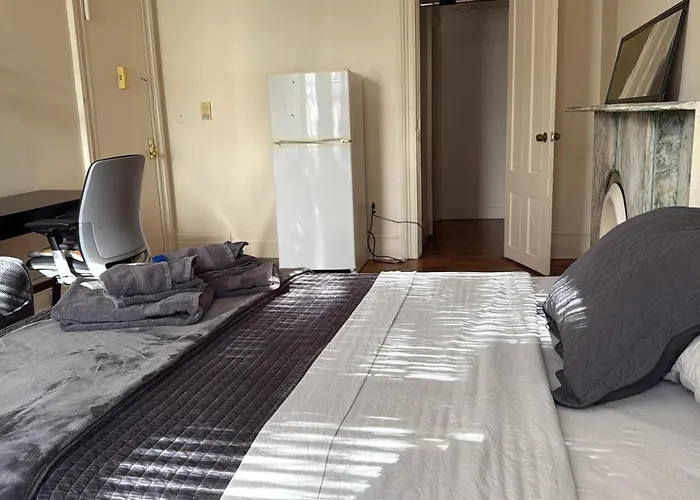 New York City Guest House 2