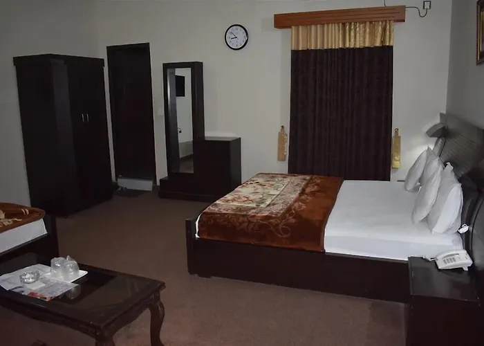 Hotel Red Line