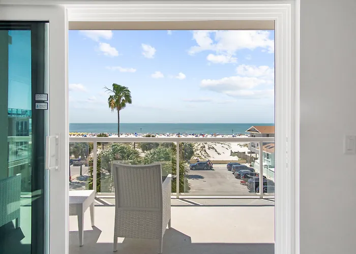 Pet Friendly hotel: The Avalon Club