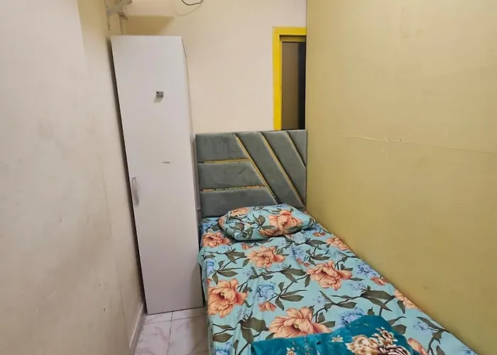 Bedspace In Room