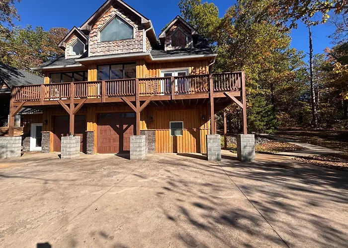 Ridgetop Hideaway 12-Guest Oasis With Hot Tub & Epic Views Near Winery Tours & Trails - Pets Are Allowed By Request