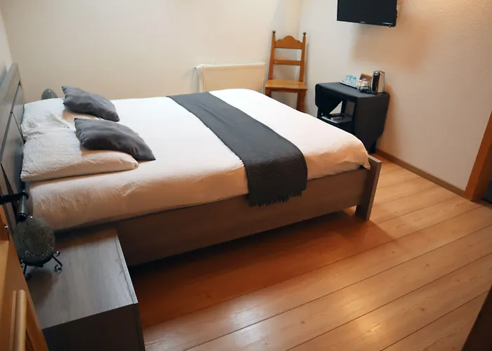 Gruyere Rooms